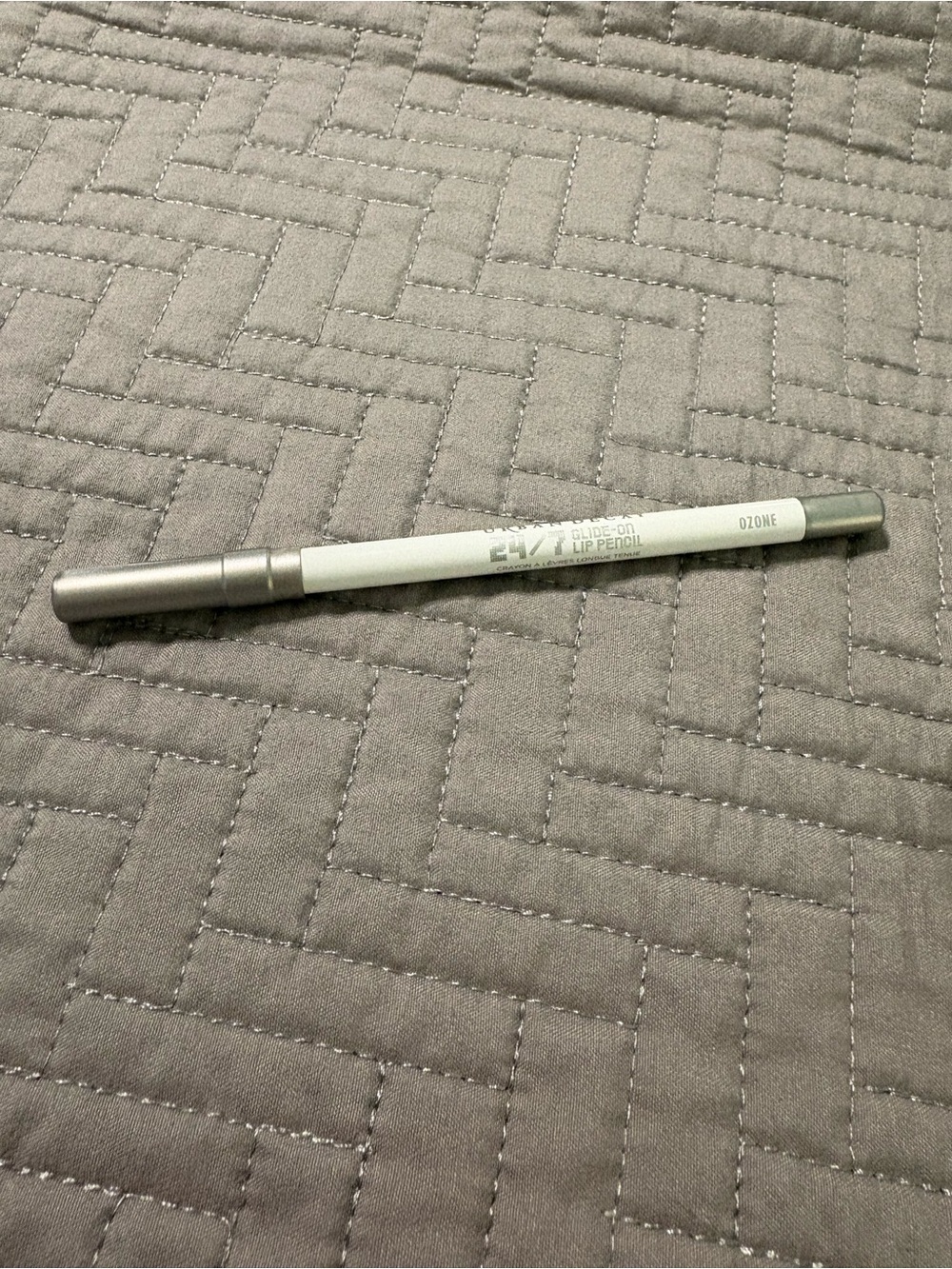 24/7 GLIDE-ON WATERPROOF LIP LINER - OZONE